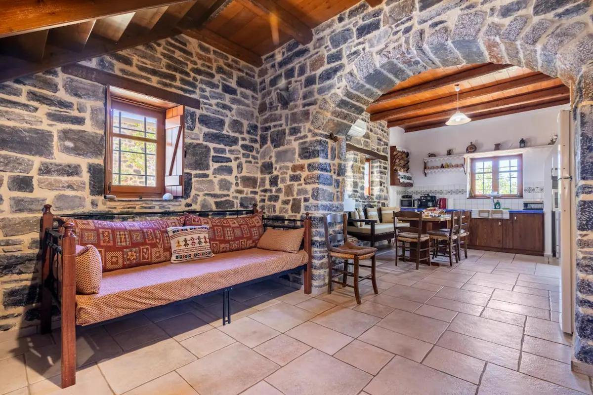 Traditional Stone House By The Sea... Kapetaniana Экстерьер фото